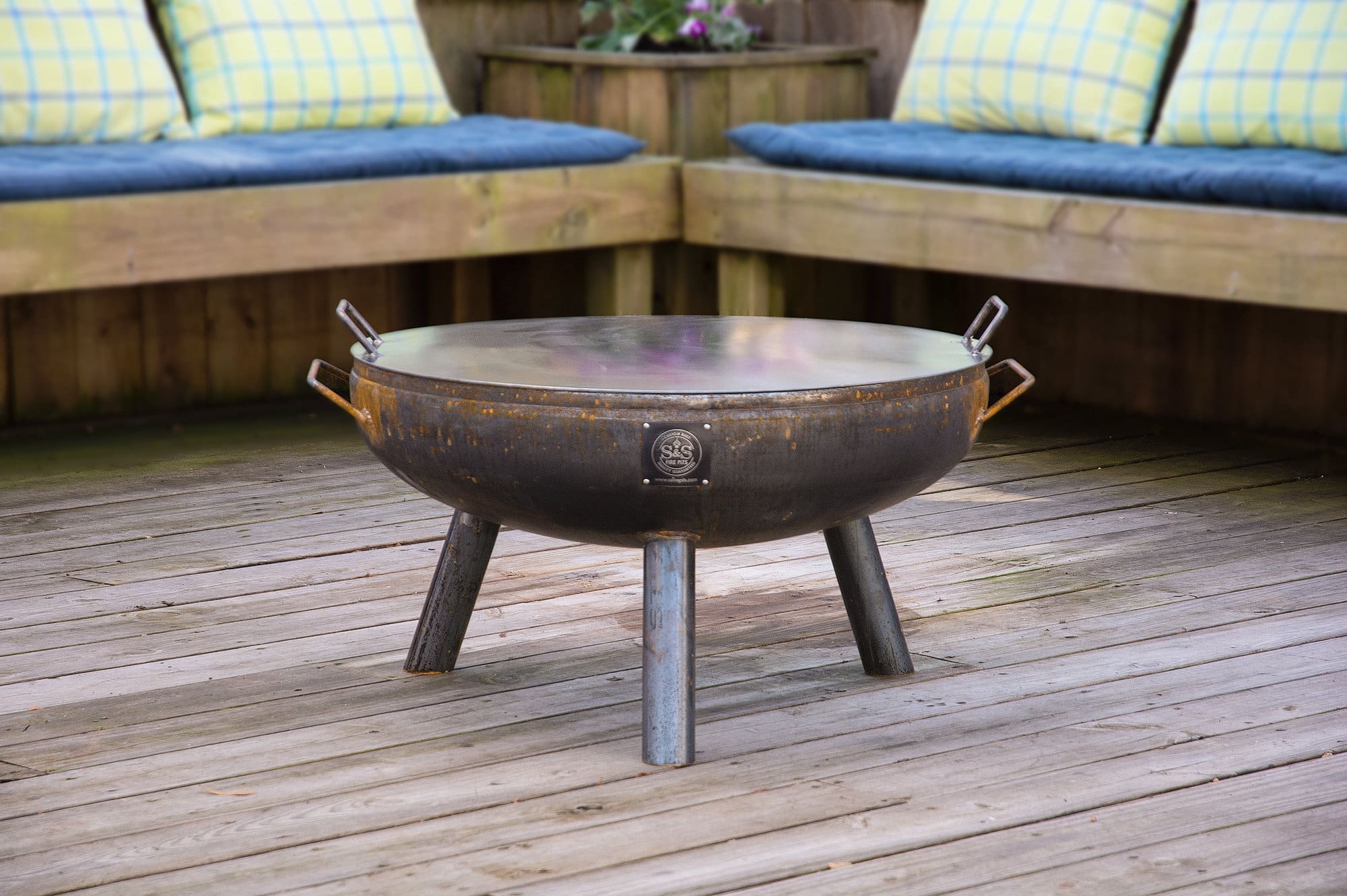 Steel Fire Pit 30” Elliptical 3 Legs Set | Cutting Edge Firewood