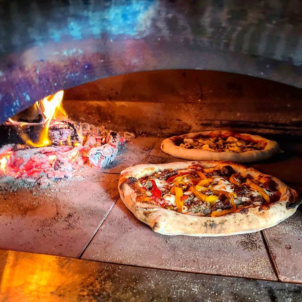 How to Cook the Perfect Wood-Fired Pizza