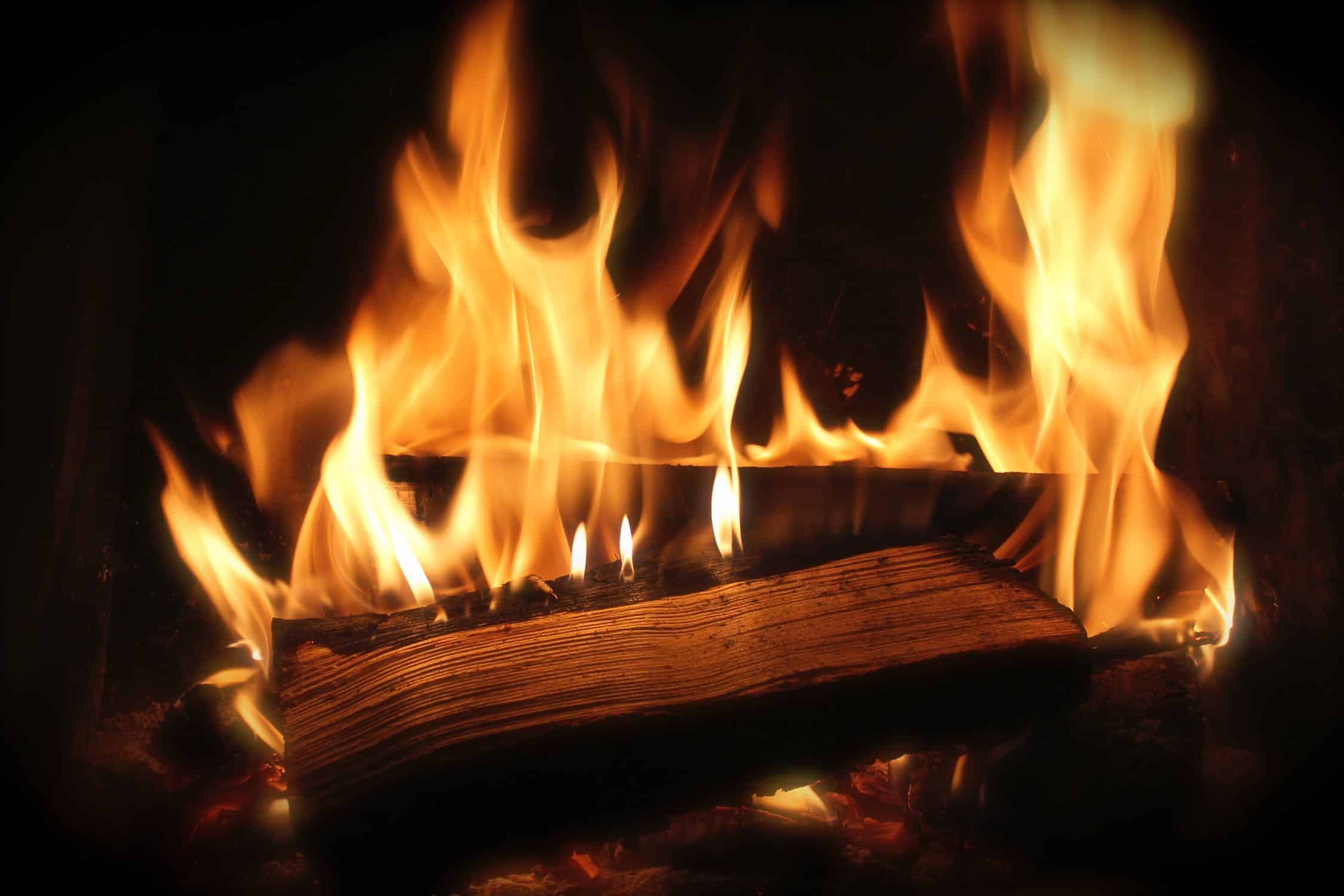 Choose Kiln-Dried Firewood
