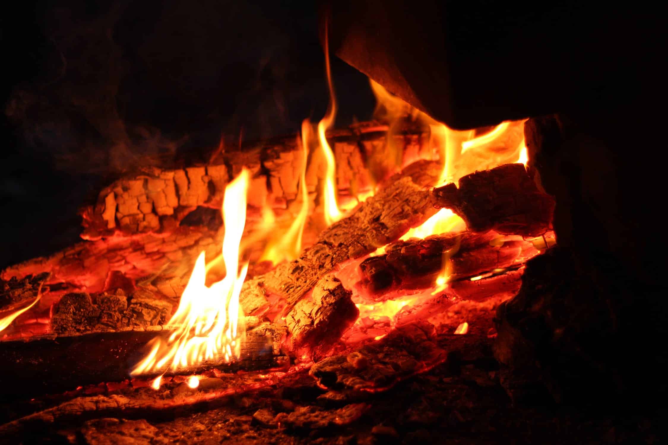Choose Kiln-Dried Firewood