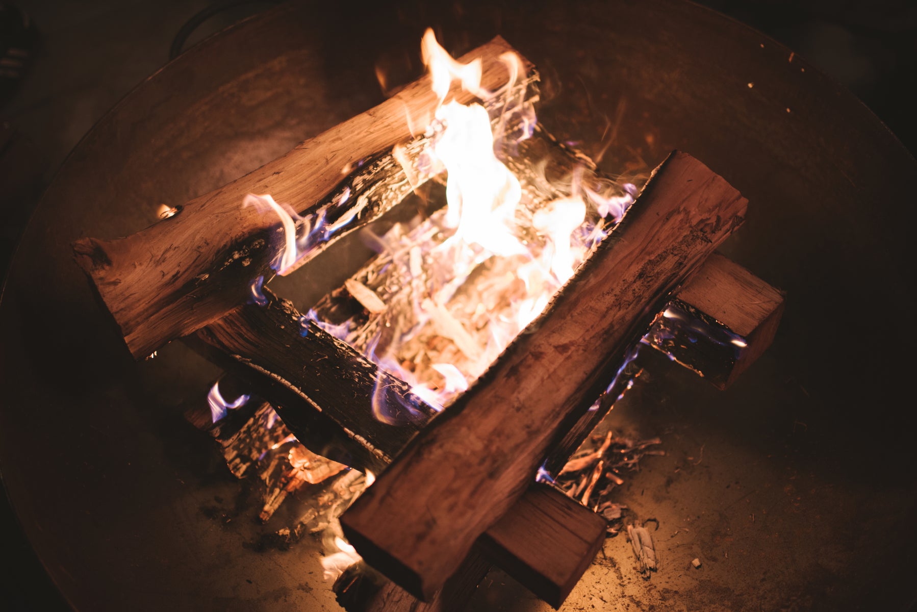 Help! My Fire Won't Stay Lit! Cutting Edge Firewood LLC